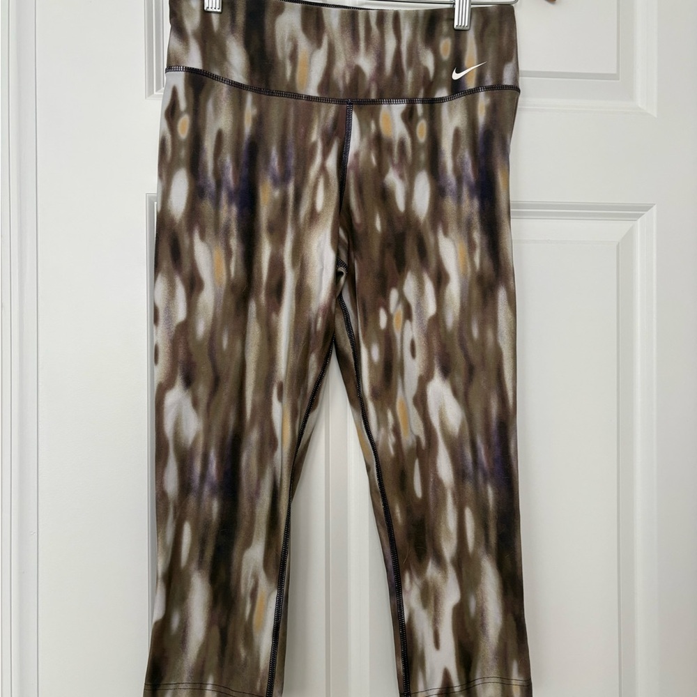 Nike Abstract Capris